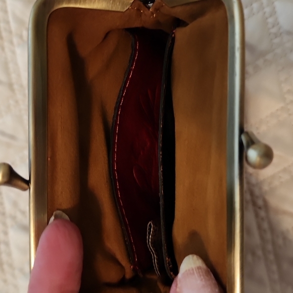 Patricia Nash Bundle: Purse, scarf, coinpurse - Picture 7 of 9